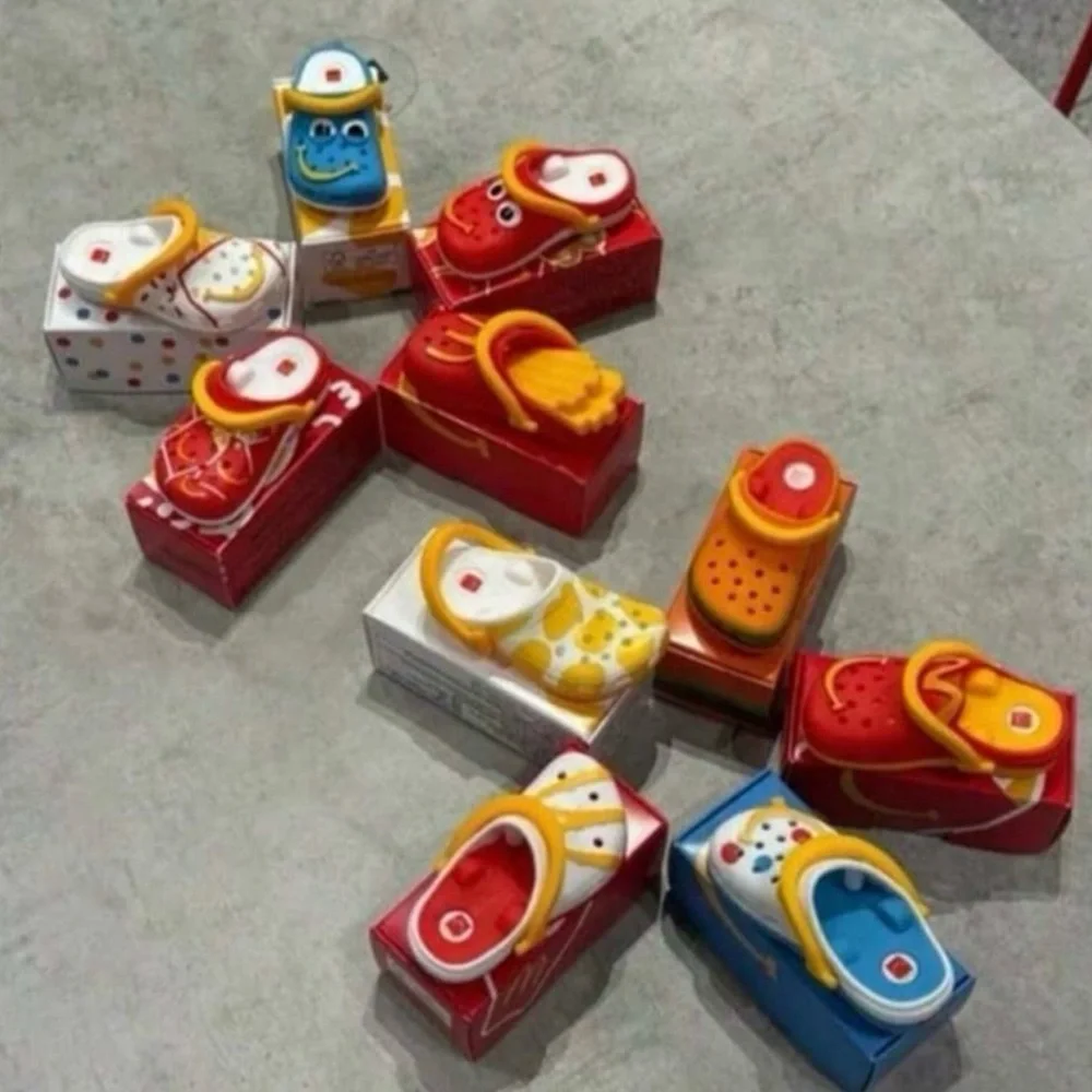 McDonald's Colorful Shoe Keychains Set - Picture 3 of 5